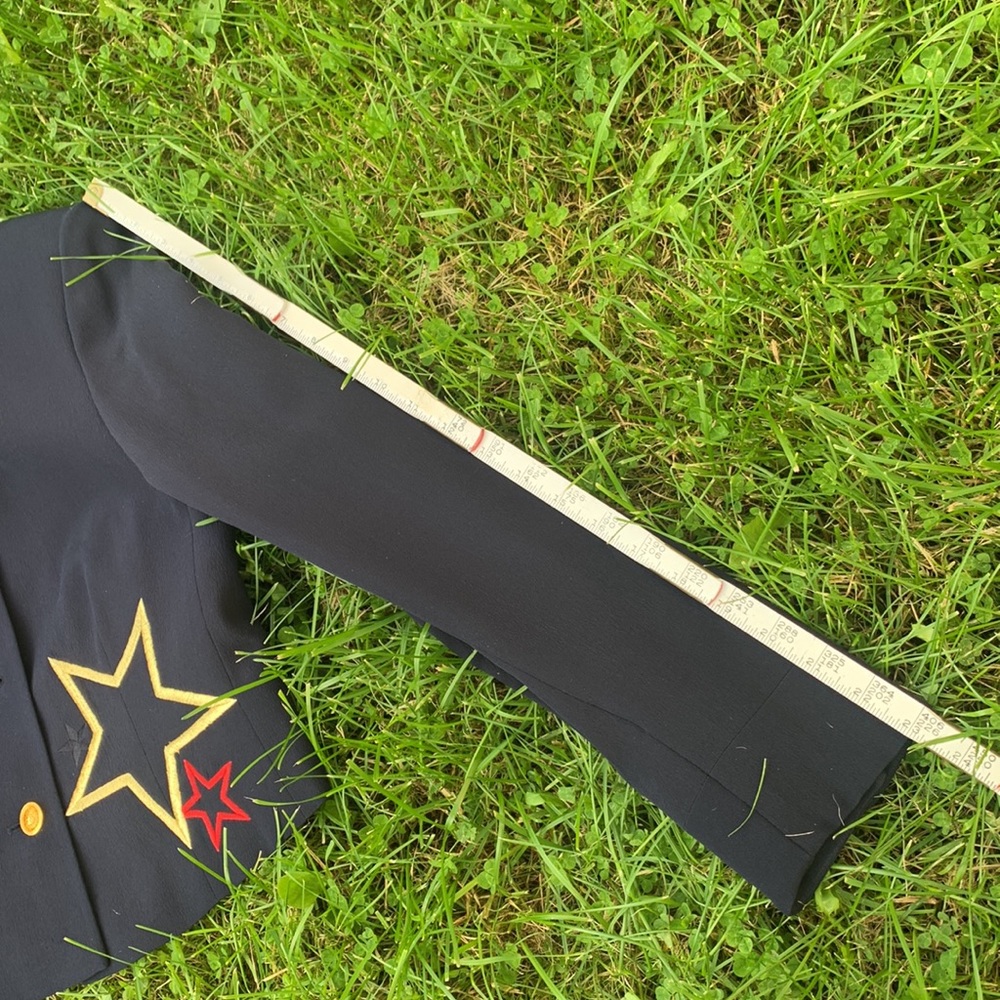 Silk navy star embroidered crop jacket - Picture 14 of 16